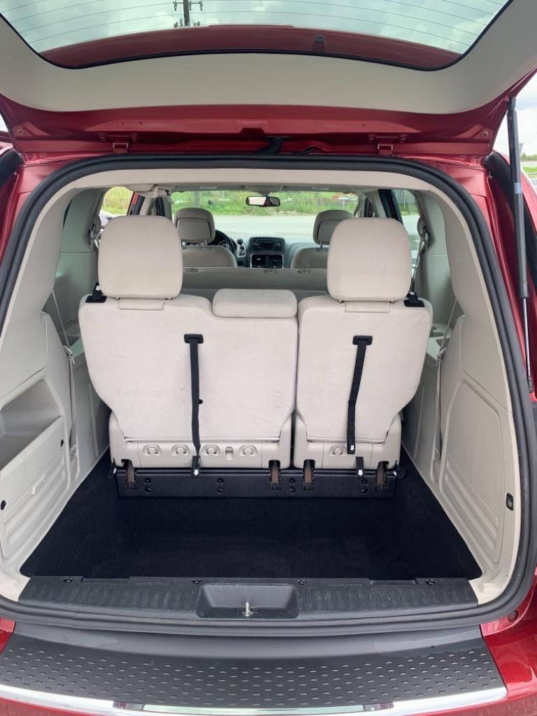 2015 Dodge Grand Caravan - $6,990
