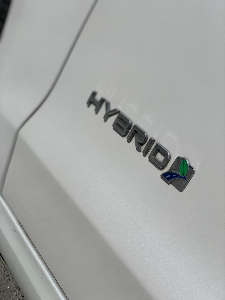 2013 Ford Fusion Hybrid SE photo