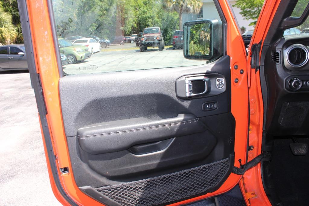 2018 Jeep Wrangler - $31,995