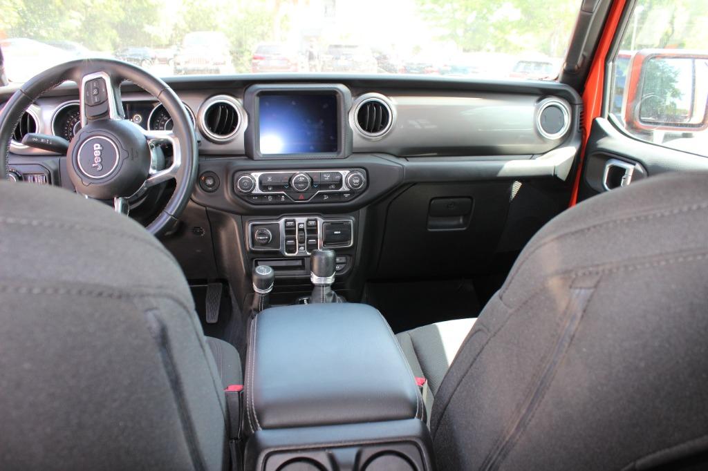 2018 Jeep Wrangler - $31,995