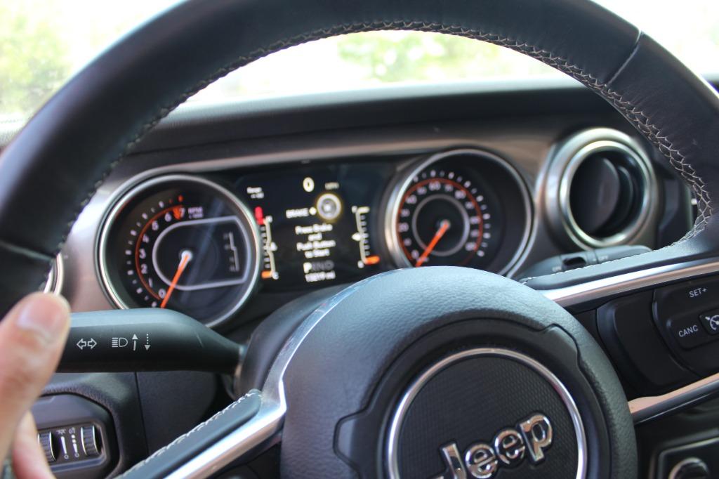 2018 Jeep Wrangler - $31,995