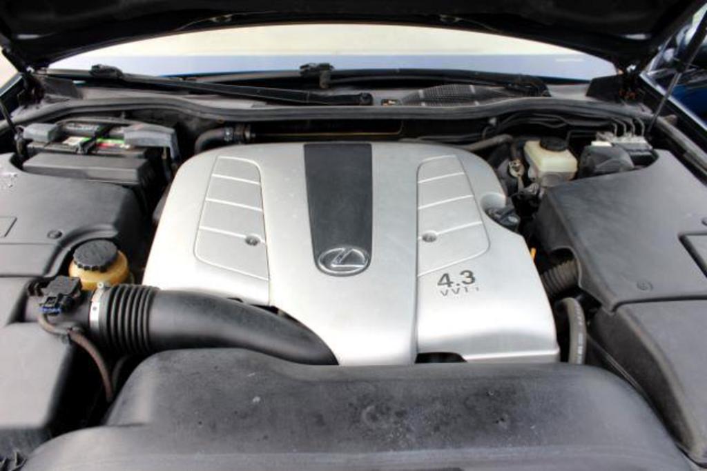 2006 Lexus LS - $10,995