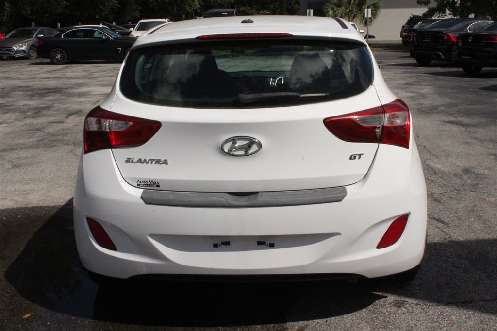 2016 Hyundai Elantra - $7,995