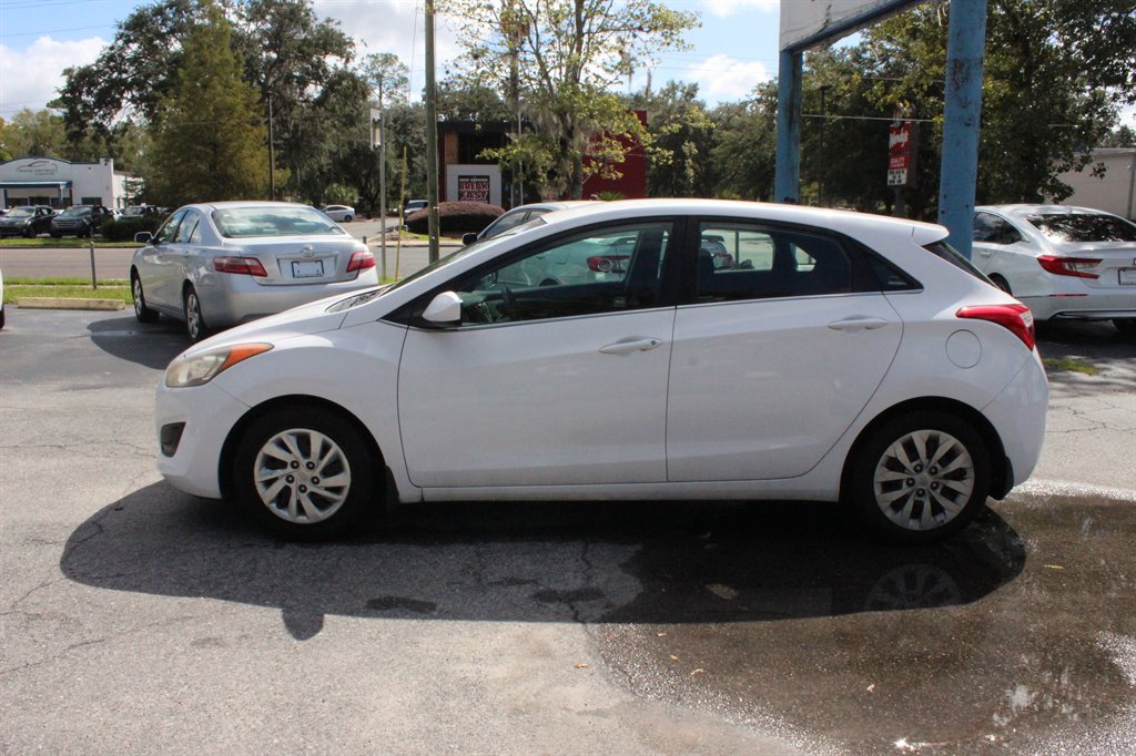 2016 Hyundai Elantra - $7,995