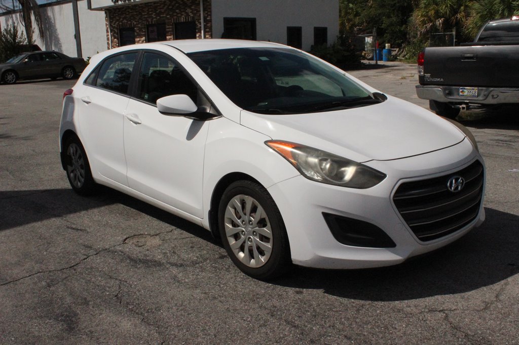 2016 Hyundai Elantra - $7,995