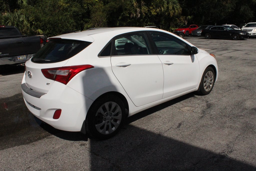 2016 Hyundai Elantra - $7,995