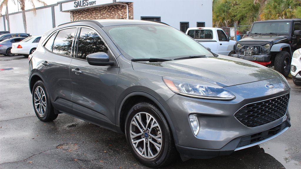 2022 Ford Escape - $15,995