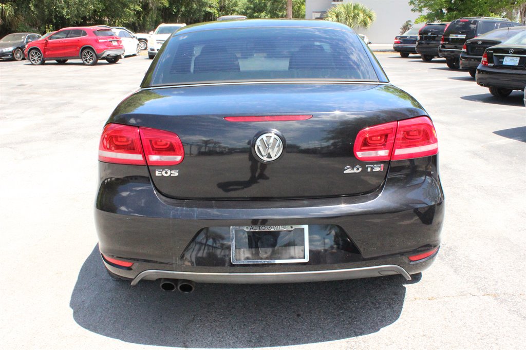2015 Volkswagen Eos - $11,995