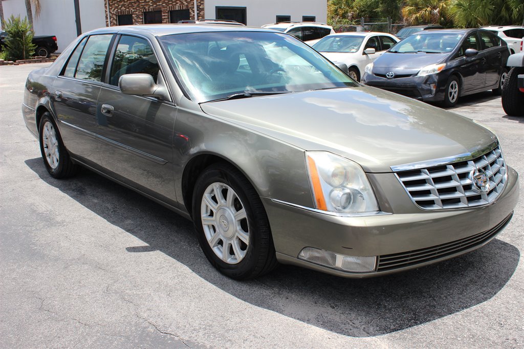 2010 Cadillac DTS - $6,995