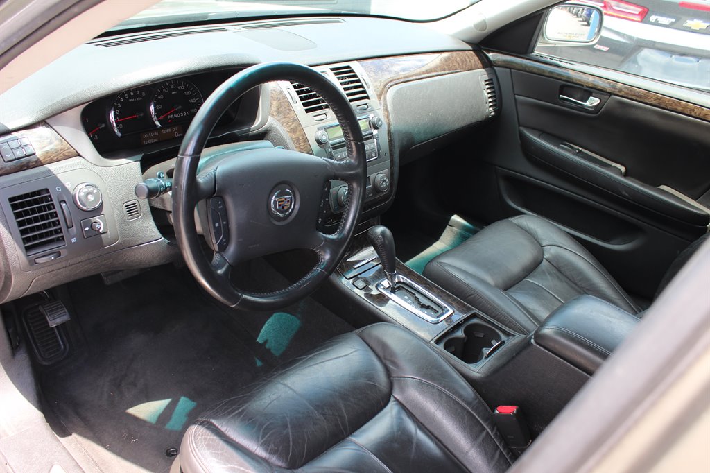 2010 Cadillac DTS - $6,995