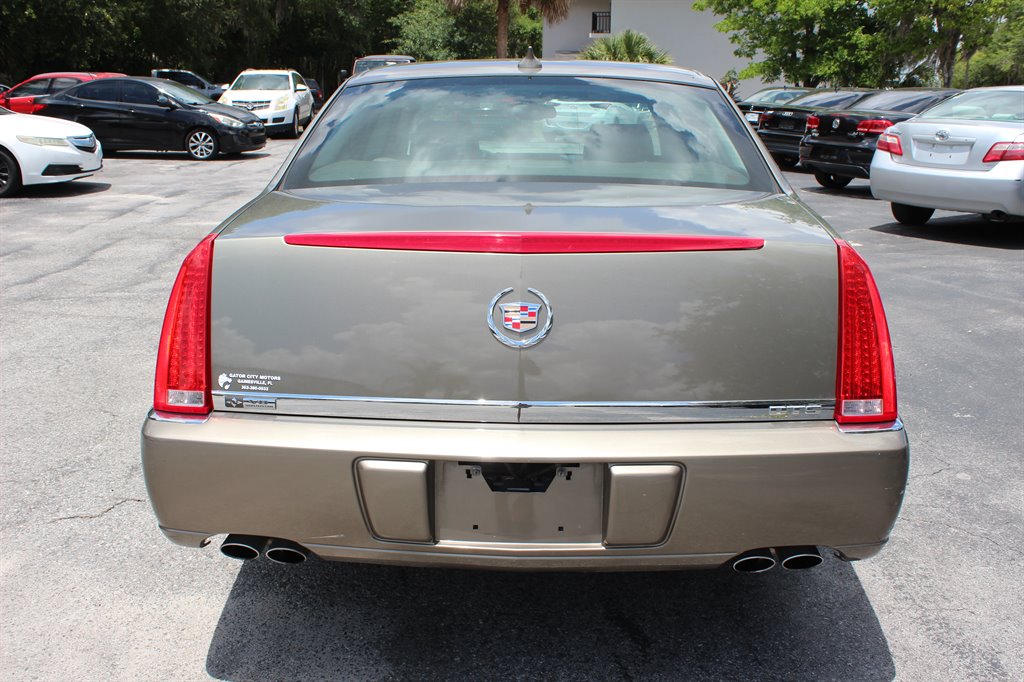 2010 Cadillac DTS - $6,995