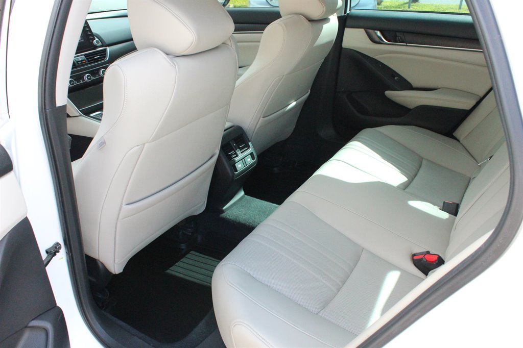 2021 Honda Accord - $22,995