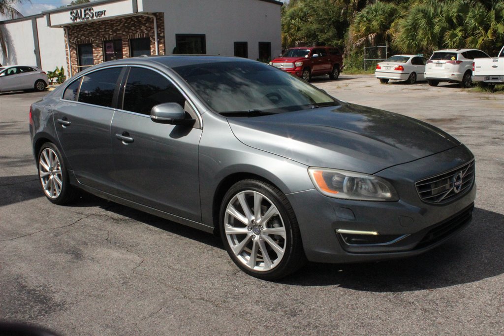 2016 Volvo S60 - $11,995