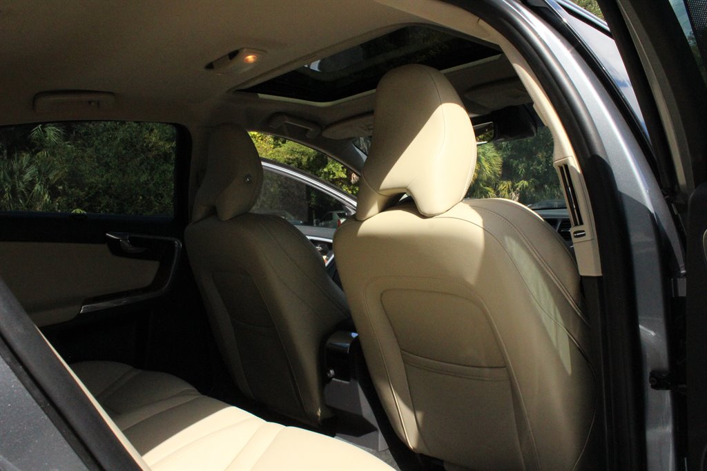 2016 Volvo S60 - $11,995
