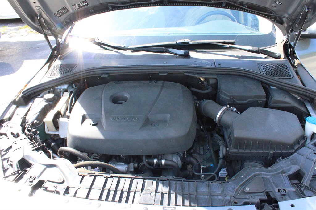 2016 Volvo S60 - $11,995