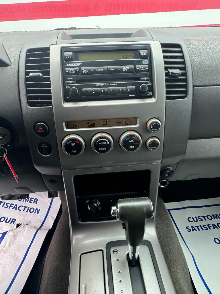 2007 Nissan Pathfinder S photo