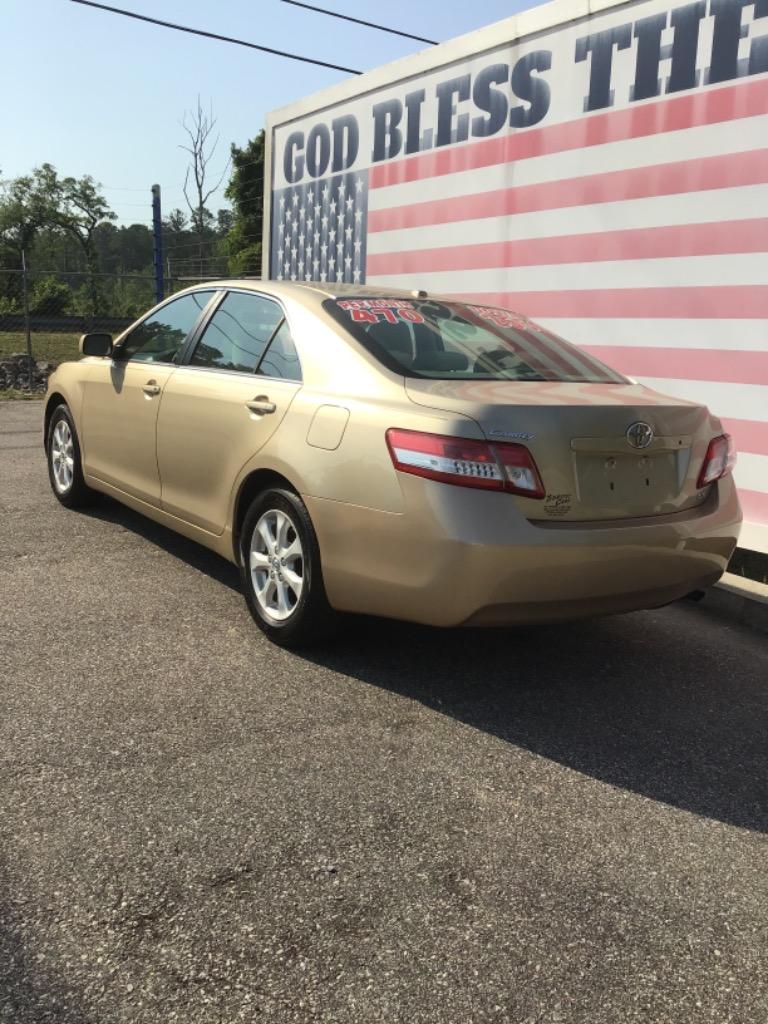 2011 Toyota Camry photo