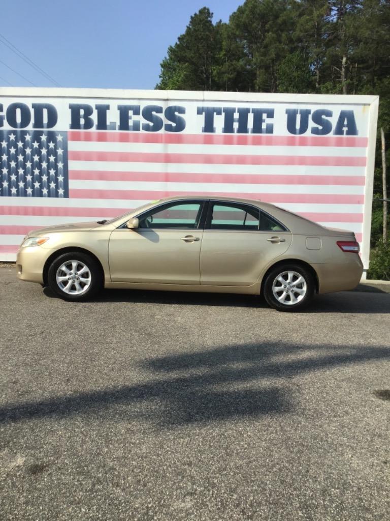 2011 Toyota Camry photo