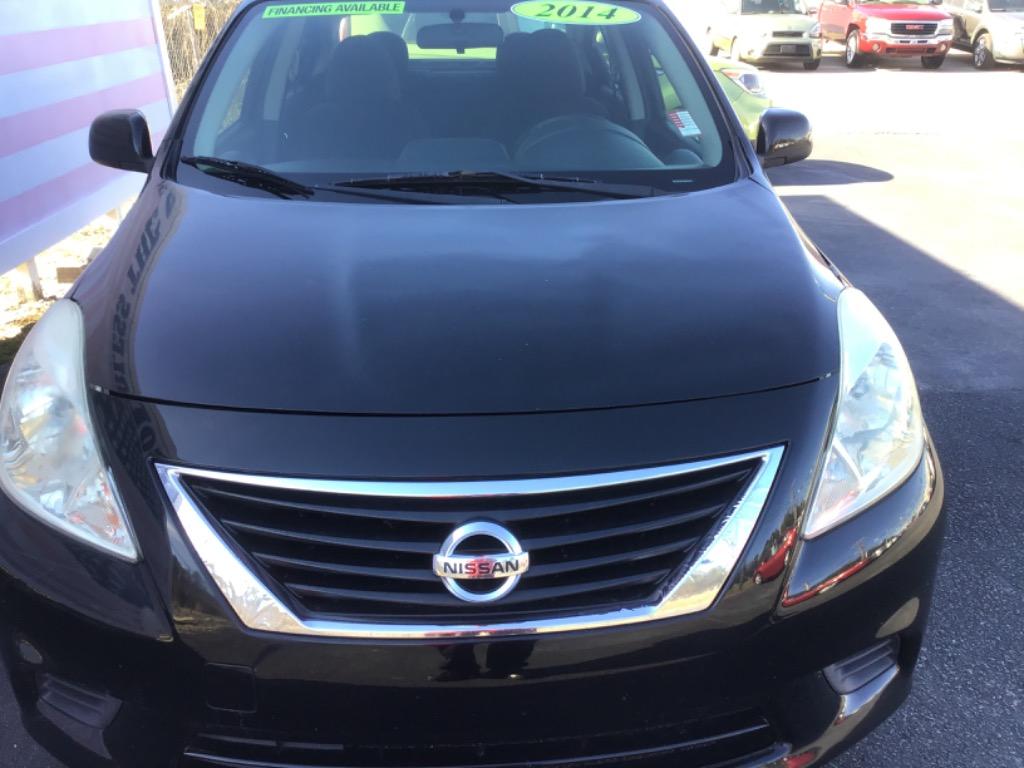 2014 Nissan Versa 1.6 S photo