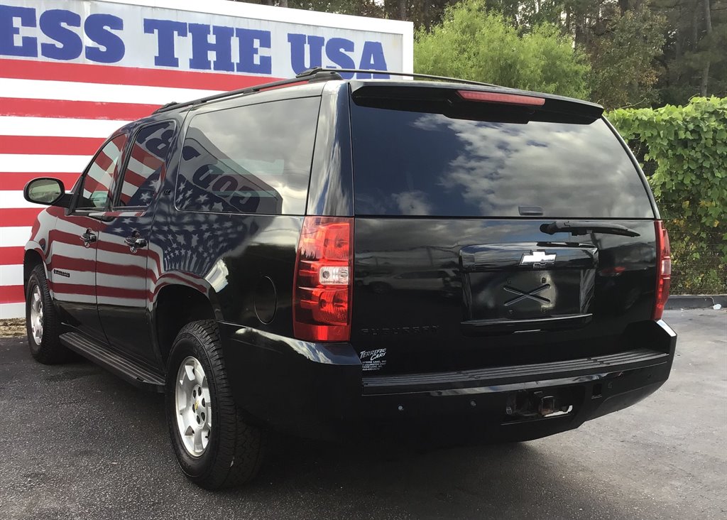 2007 Chevrolet Suburban LS 1500 photo