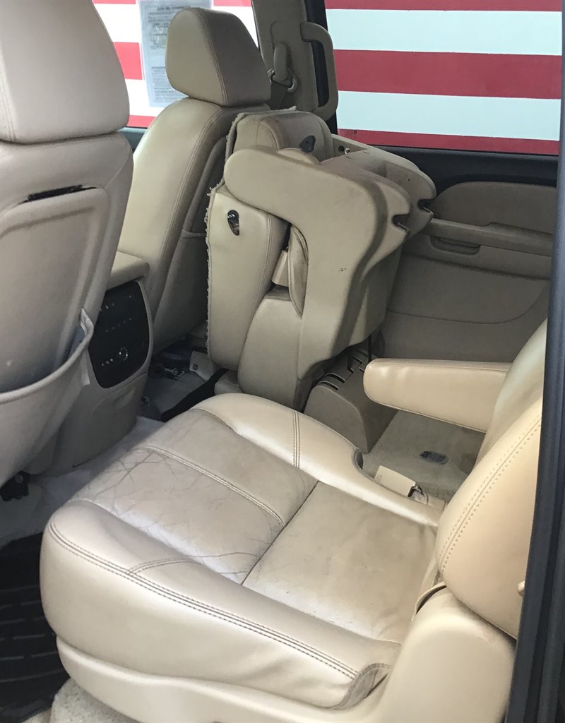 2007 Chevrolet Suburban LS 1500 photo
