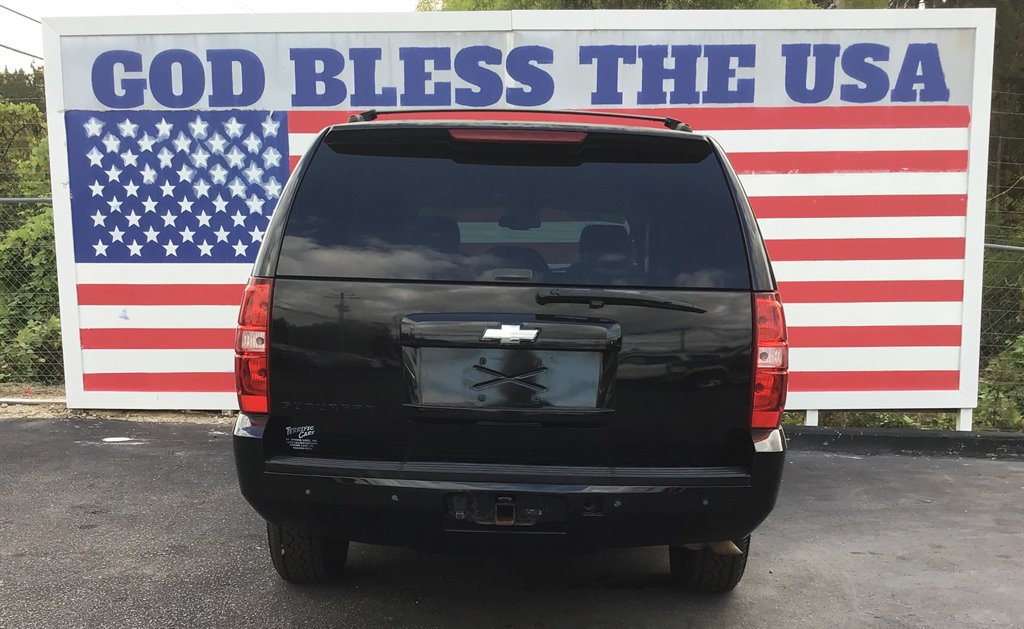 2007 Chevrolet Suburban LS 1500 photo