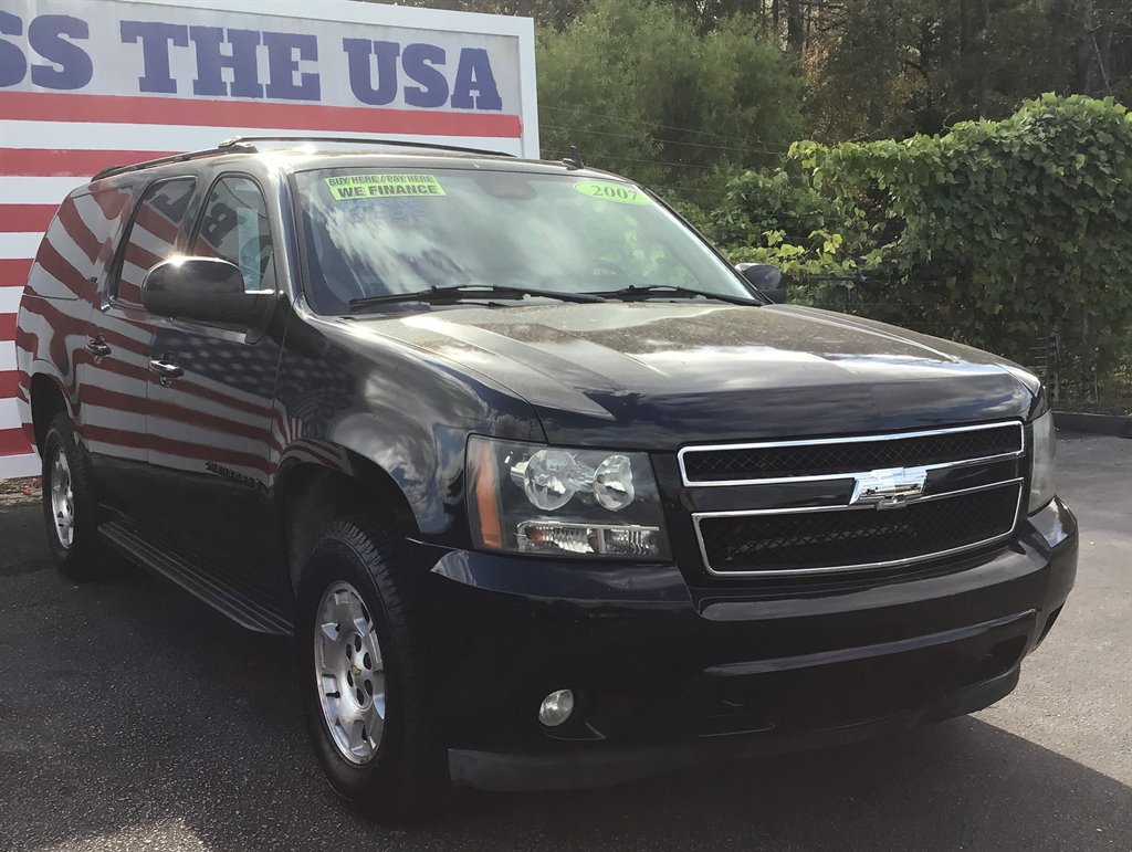 2007 Chevrolet Suburban LS 1500 photo
