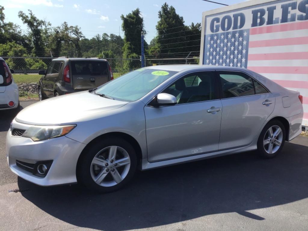 2014 Toyota Camry L photo