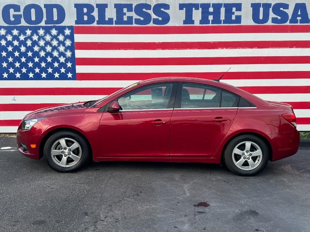 2014 Chevrolet Cruze - $13,500