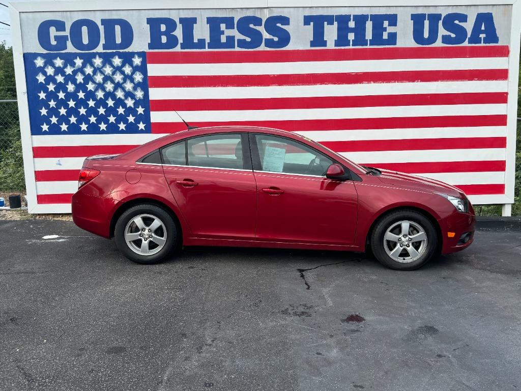 2014 Chevrolet Cruze - $13,500