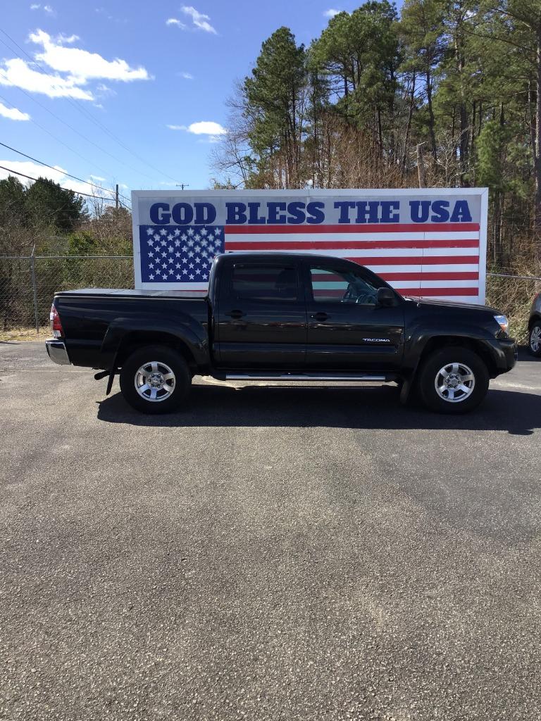 2009 Toyota Tacoma PreRunner V6 photo