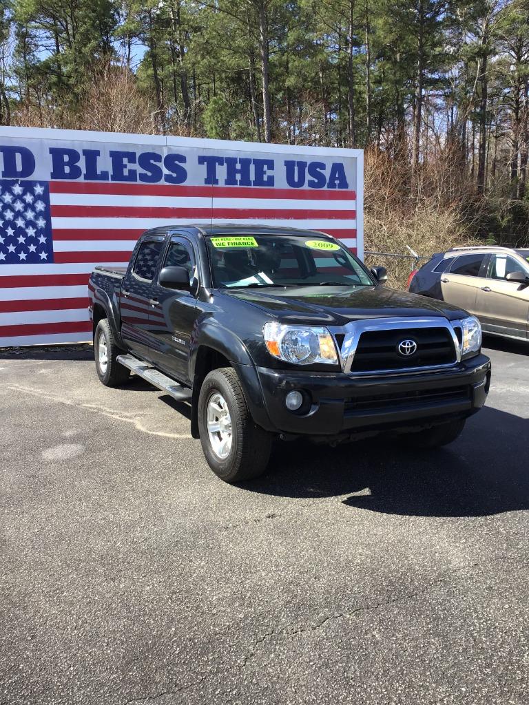 2009 Toyota Tacoma PreRunner V6 photo