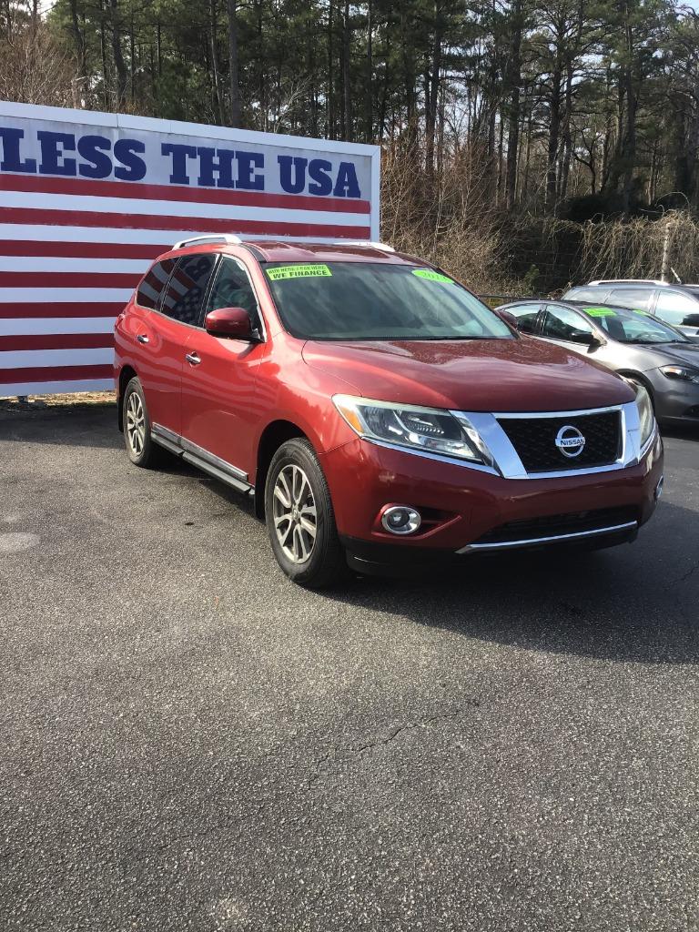 2013 Nissan Pathfinder S photo