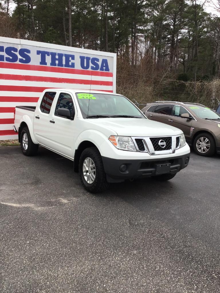 2019 Nissan Frontier - $17,000