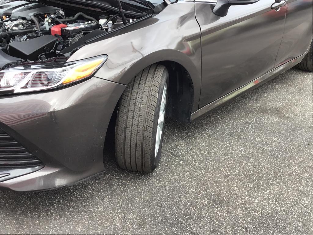 2020 Toyota Camry LE photo