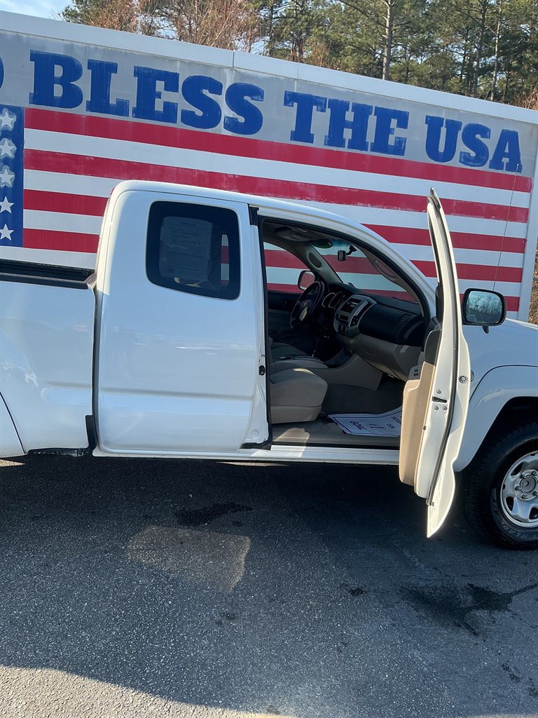 2007 Toyota Tacoma - $11,500