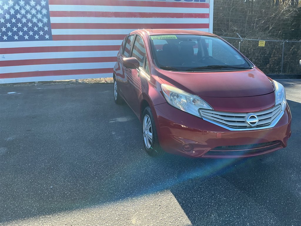 2015 Nissan Versa - $10,000