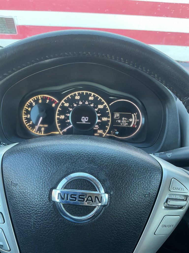 2015 Nissan Versa - $10,000
