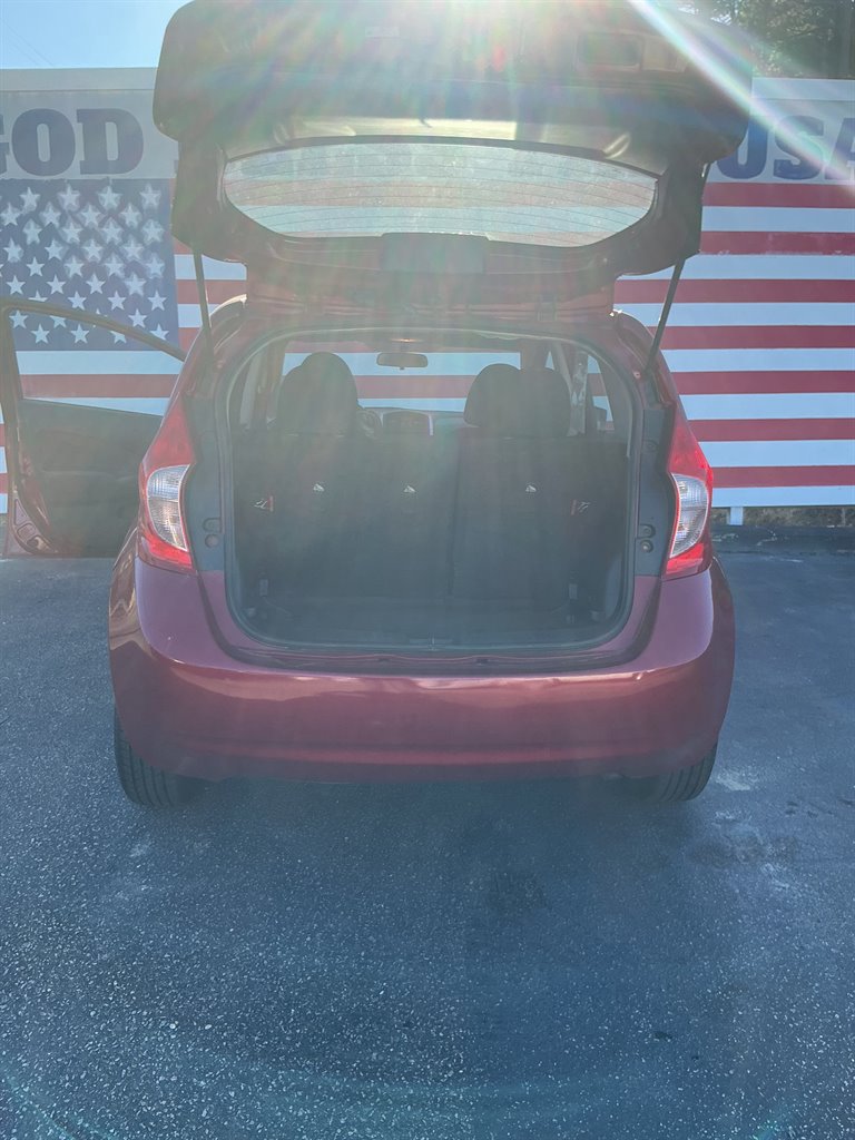 2015 Nissan Versa - $10,000
