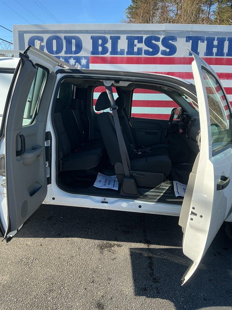 2013 Chevrolet Silverado 1500 - $12,000