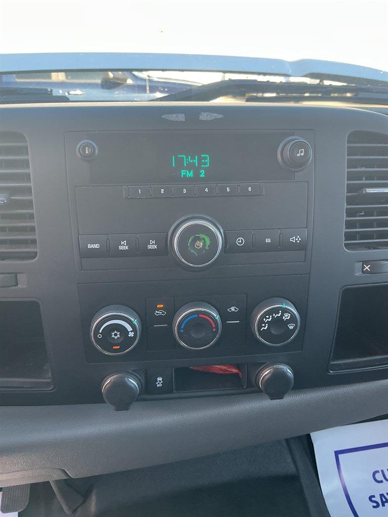 2013 Chevrolet Silverado 1500 - $12,000