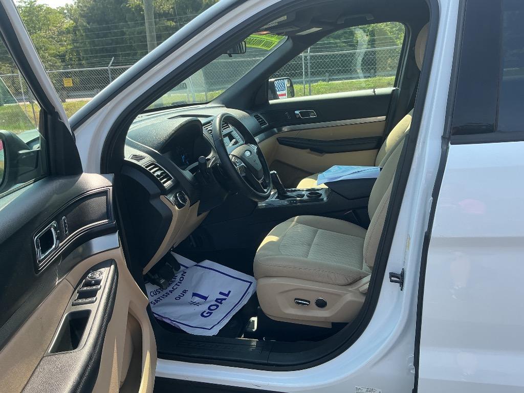 2016 Ford Explorer - $16,000