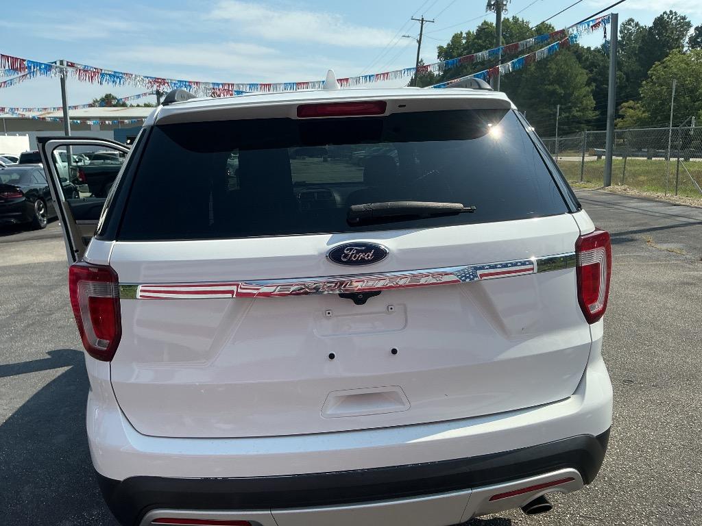 2016 Ford Explorer - $16,000