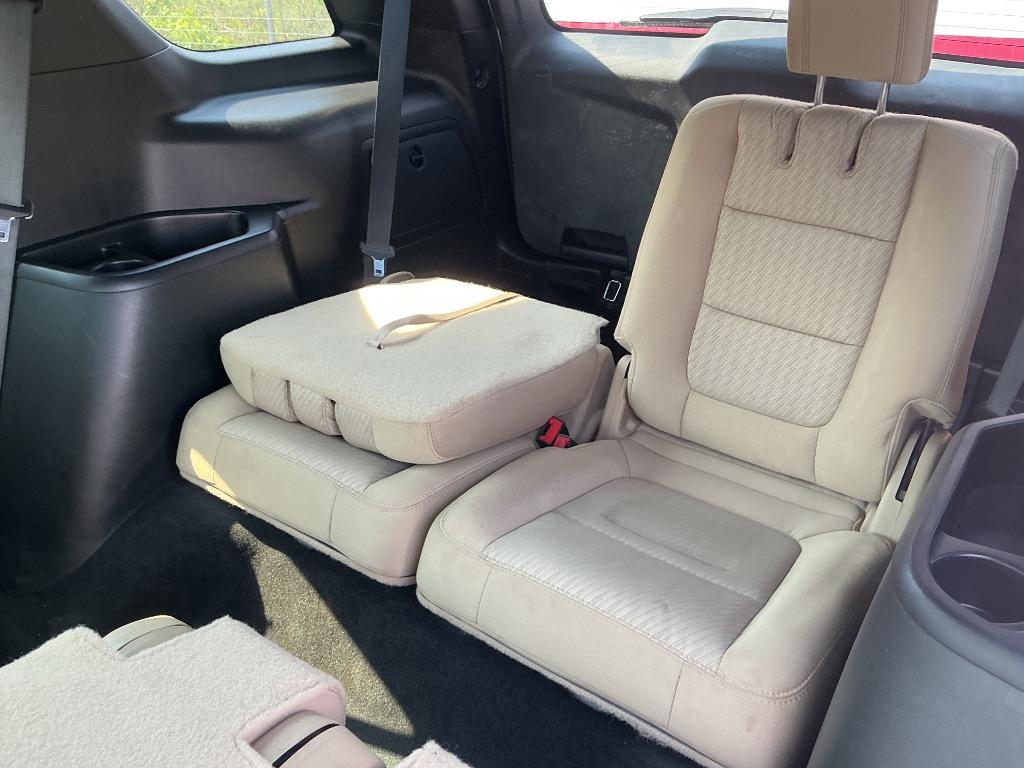 2016 Ford Explorer - $16,000