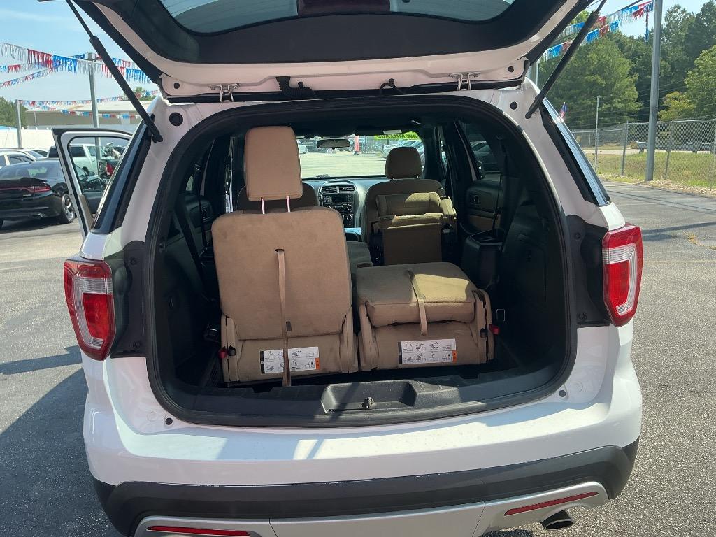 2016 Ford Explorer - $16,000