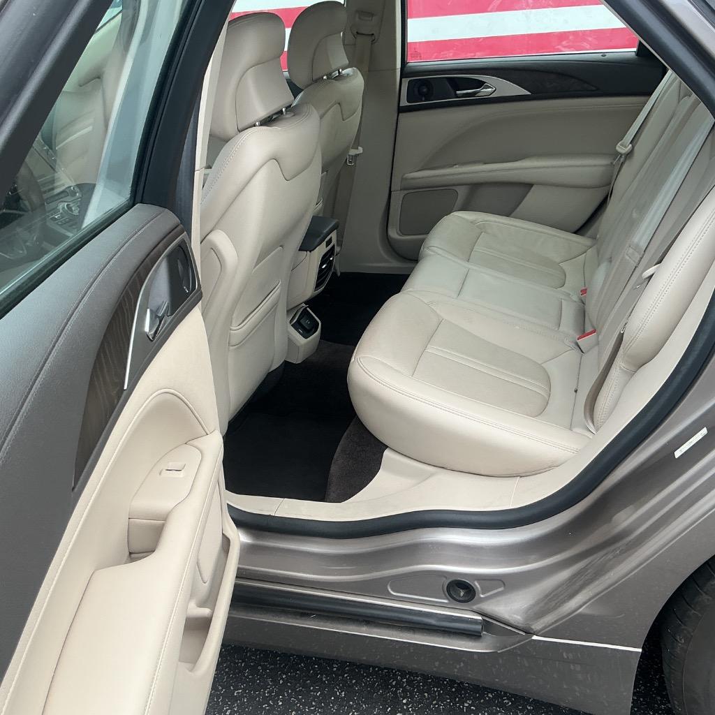 2018 Lincoln MKZ - $15,000