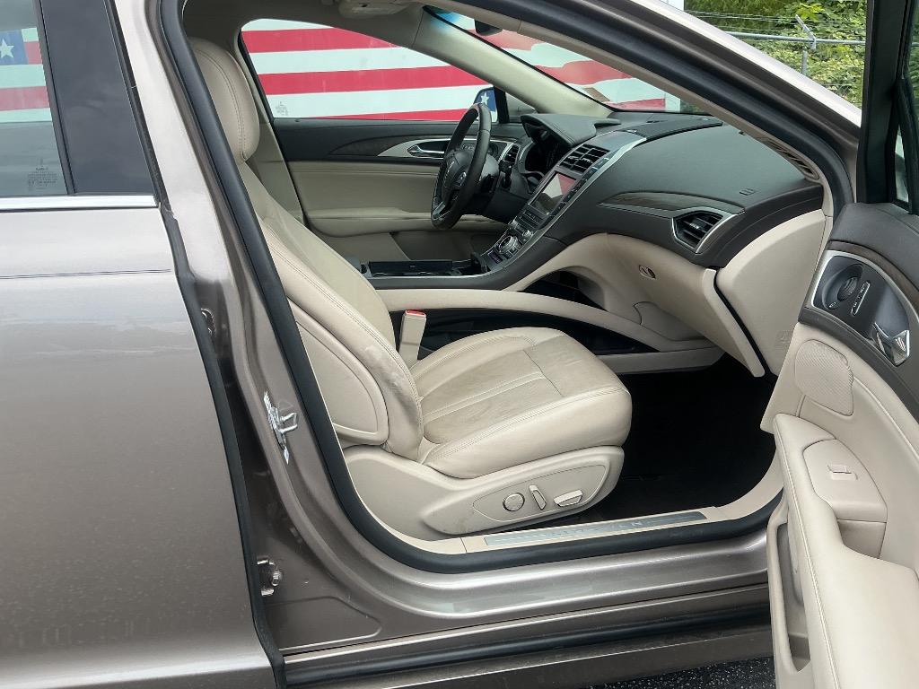 2018 Lincoln MKZ - $15,000