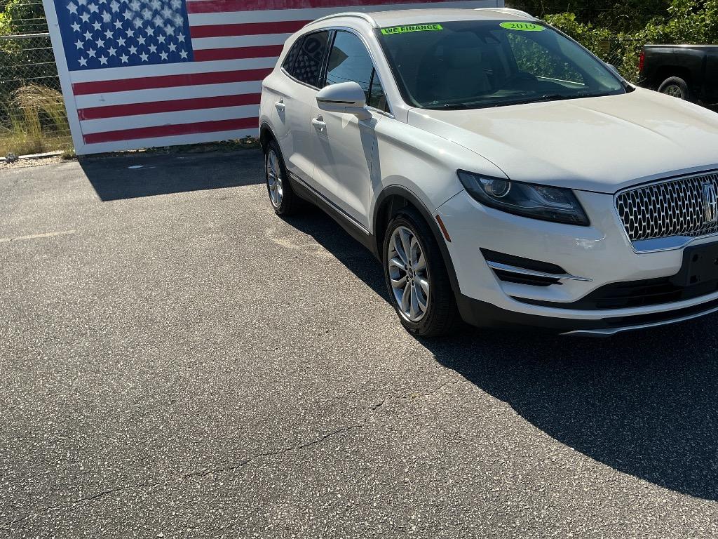 2019 Lincoln MKC - $19,000