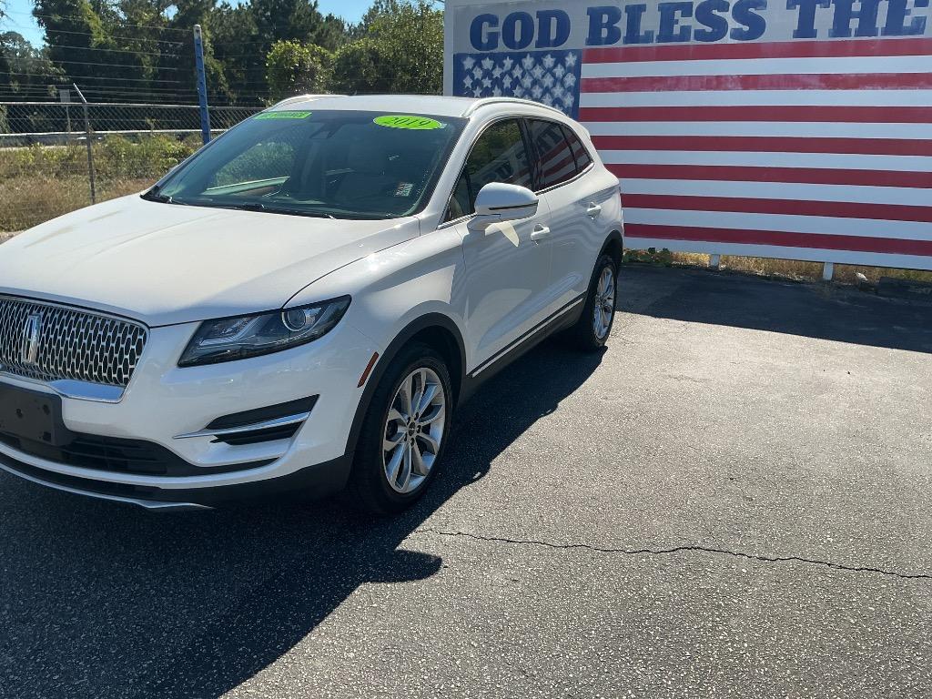 2019 Lincoln MKC - $19,000