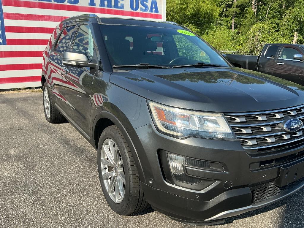 2016 Ford Explorer - $16,500